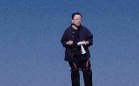 罗永浩自曝靠嘴吃饭太容易，为何却对科技梦想念念不忘？官方正版下载 - 极玩家