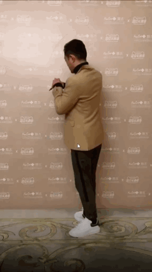 古天乐签名竟然变成旋风土豆，原来背后还有这个秘密(图4)