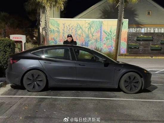 人类史上首次无人驾驶横穿美国，背后竟是马斯克八年前的疯狂赌注官方正版下载 - 极玩家